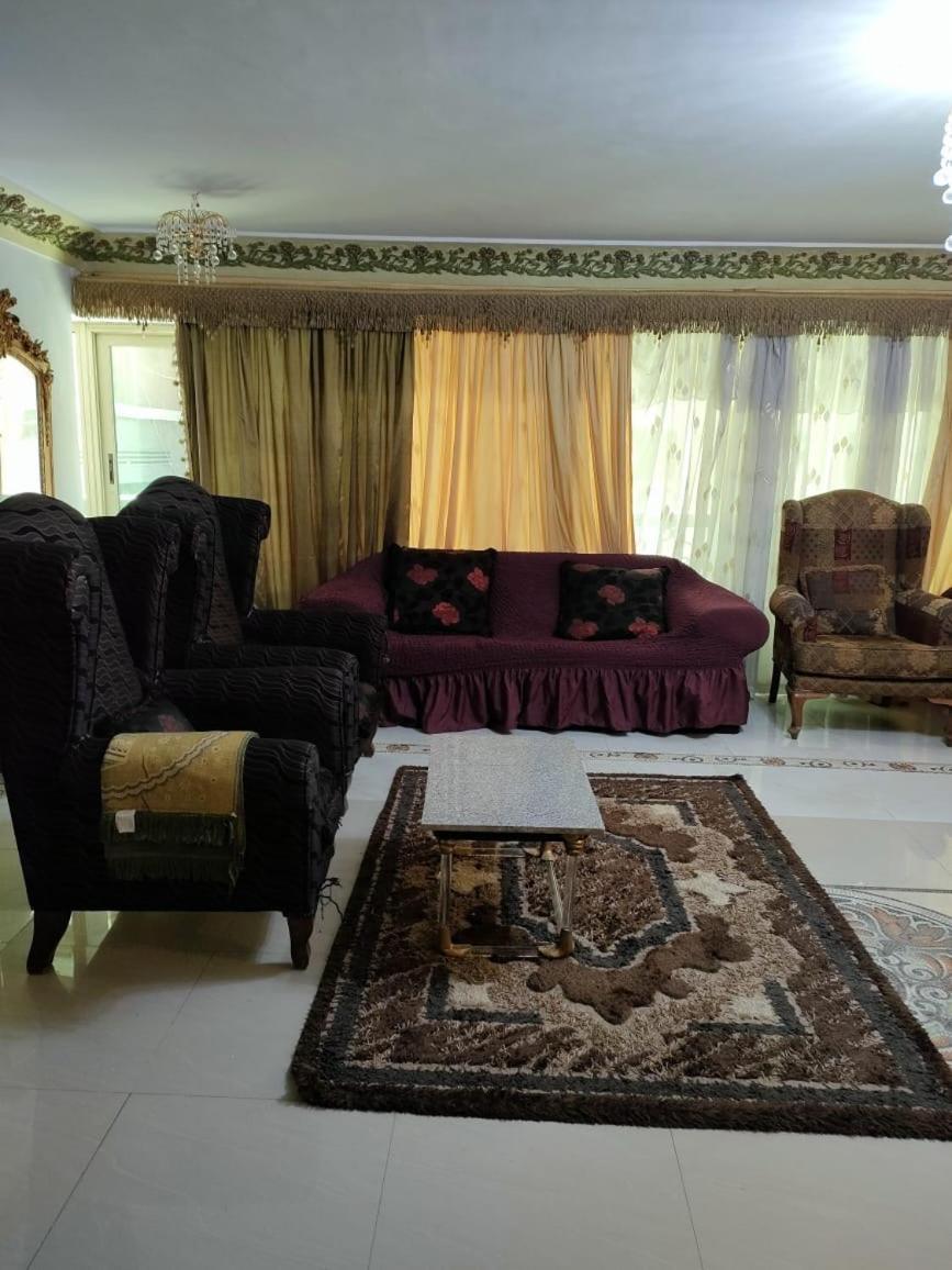 Luxury 3 Flat Apartment *