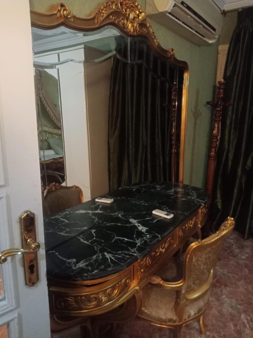 Luxury 3 Flat Apartment *