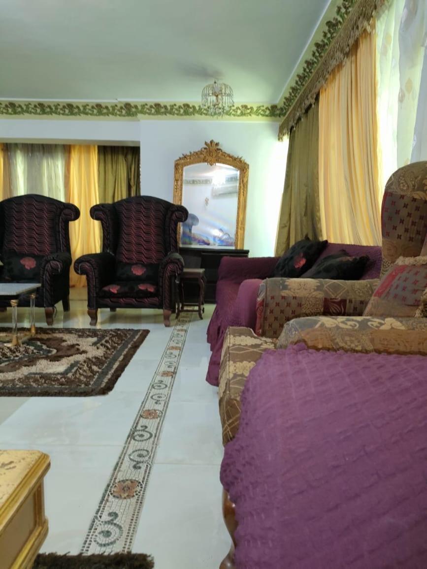 Luxury 3 Flat Apartment *